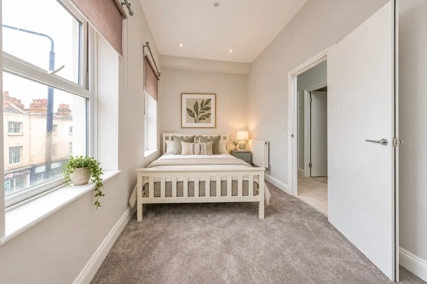 Flat Stockwell Road in Greater London