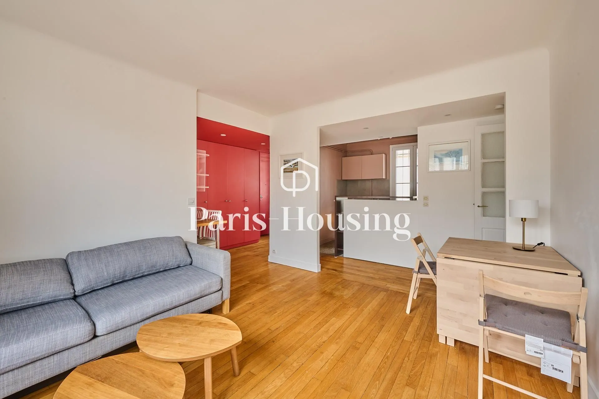 Flat Rue de Musset in Paris
