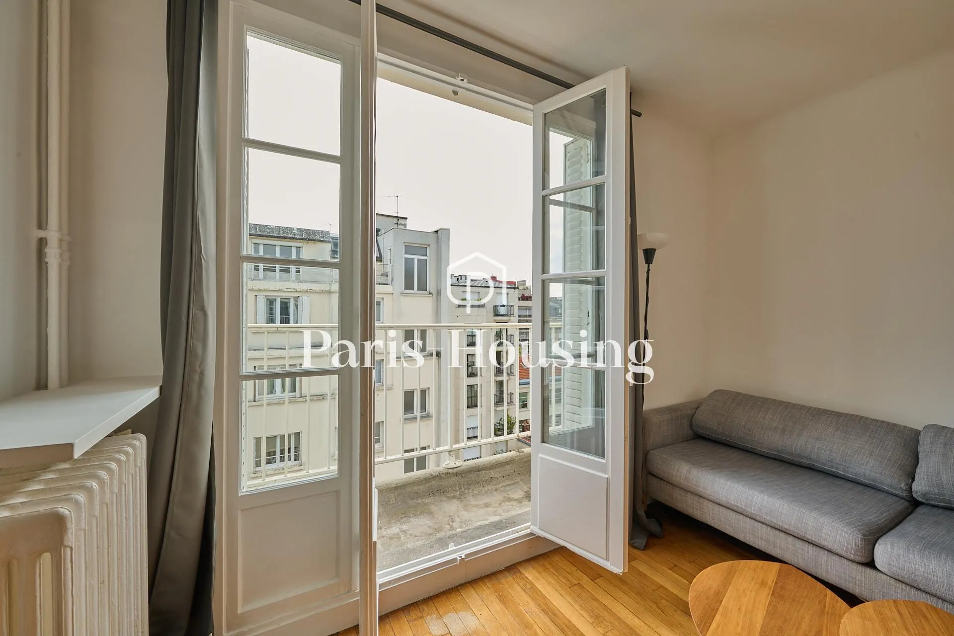 Flat Rue de Musset in Paris