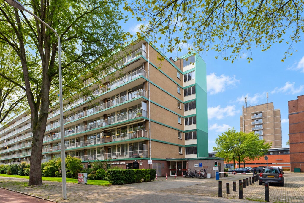 Appartement Volendamlaan 811 in Den Haag