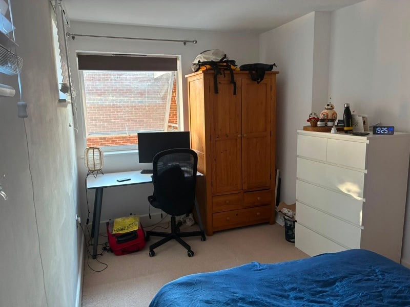 Room Rochelle Close in Greater London