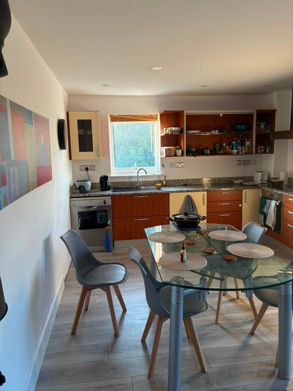 Room Rochelle Close in Greater London