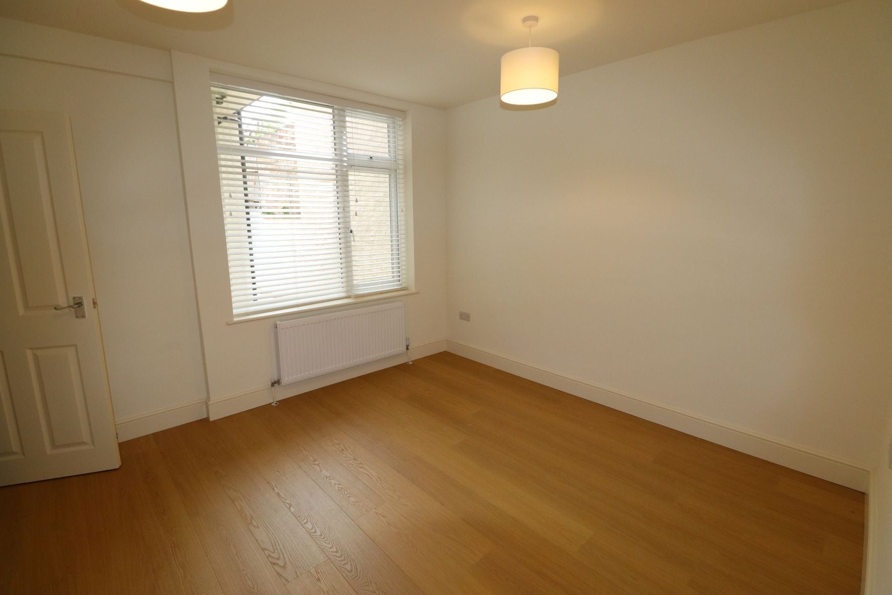 Flat Stanhope Road in Greater London