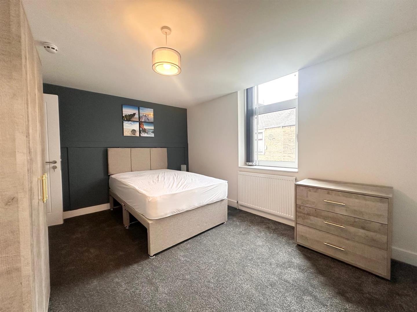 Room Wynotham Street in Burnley