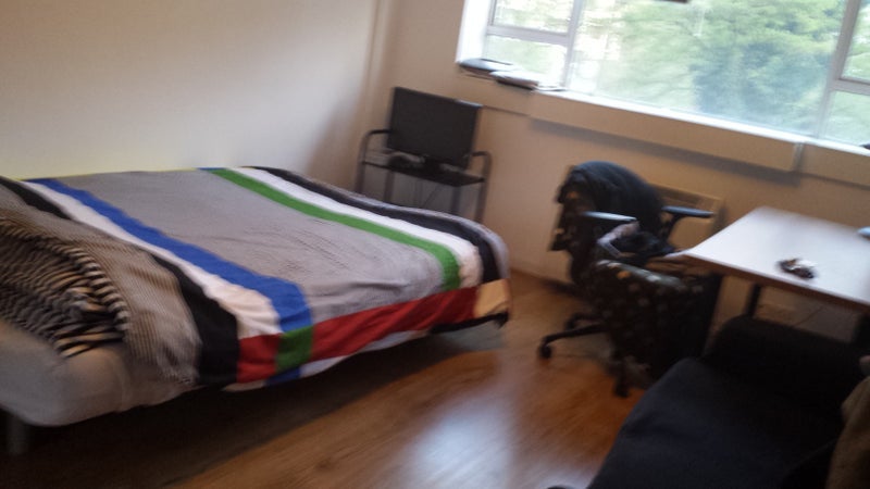 Room Wynford Road in Greater London