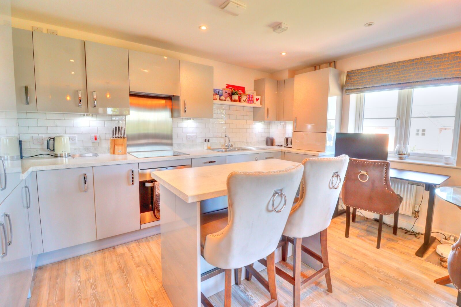 Flat Wickfields in Longwick