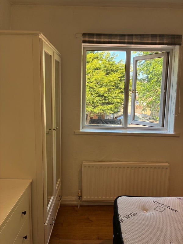 Room Ponteland Road in Newcastle upon Tyne