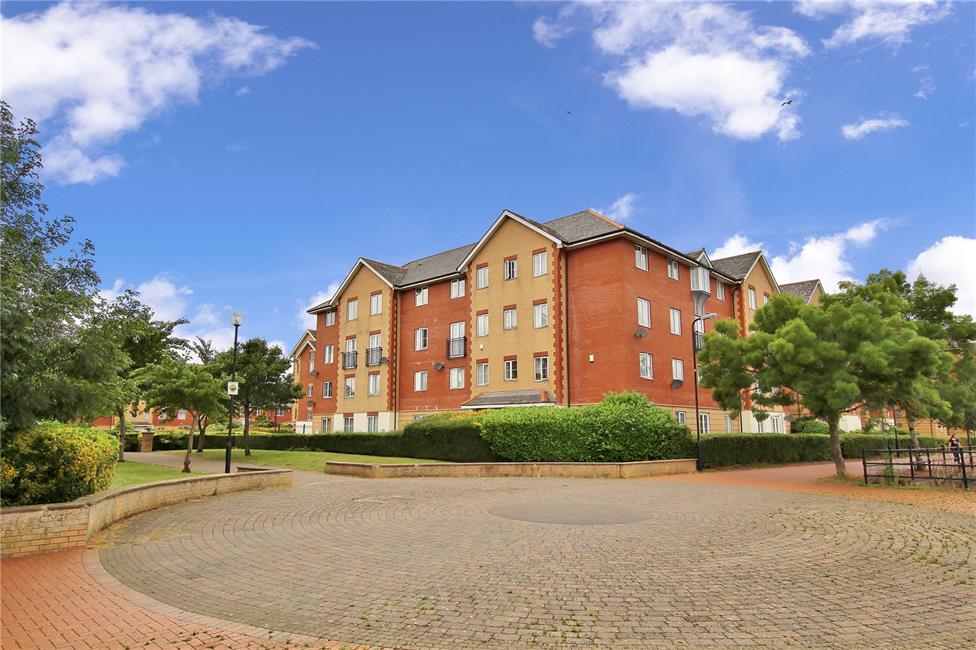 Flat Seager Drive in Cardiff