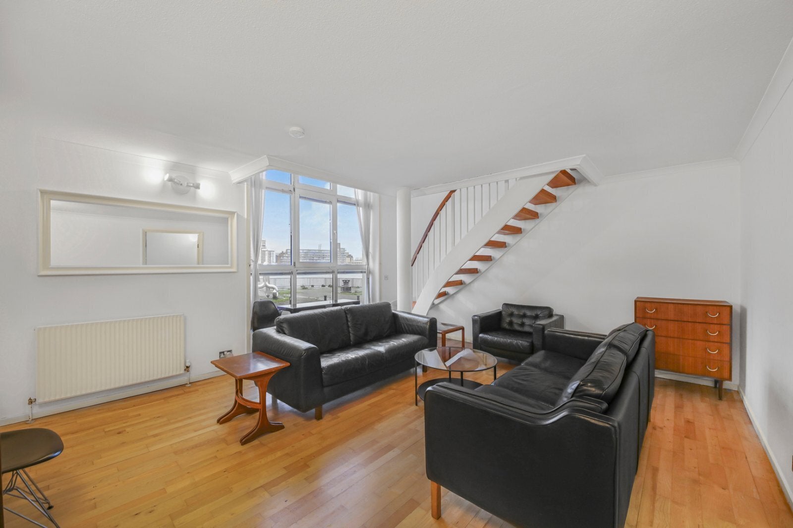 Flat South Sea Street in Greater London
