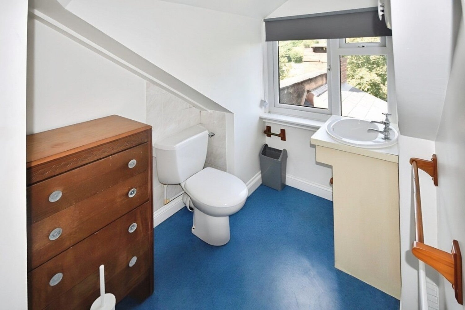 Room Monkswell Road in Exeter