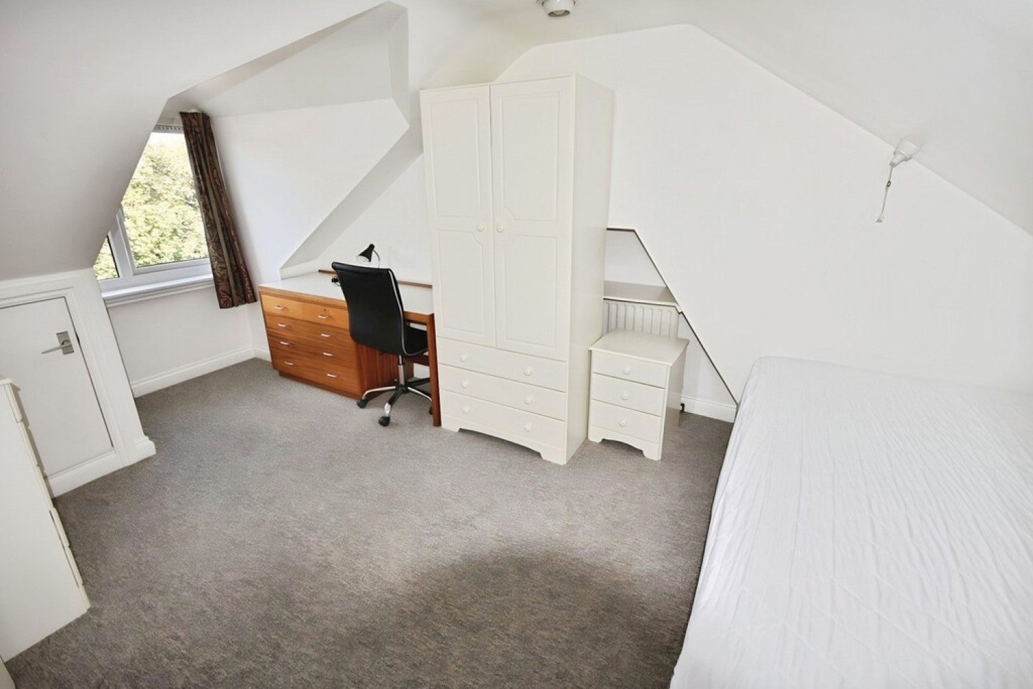 Room Monkswell Road in Exeter