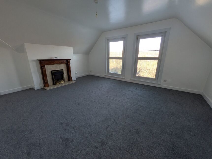 Flat Cheriton Road in Folkestone and Hythe District