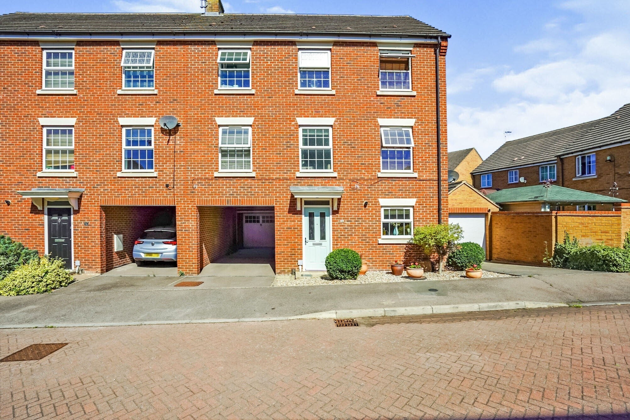House Cormorant Way in Leighton Buzzard