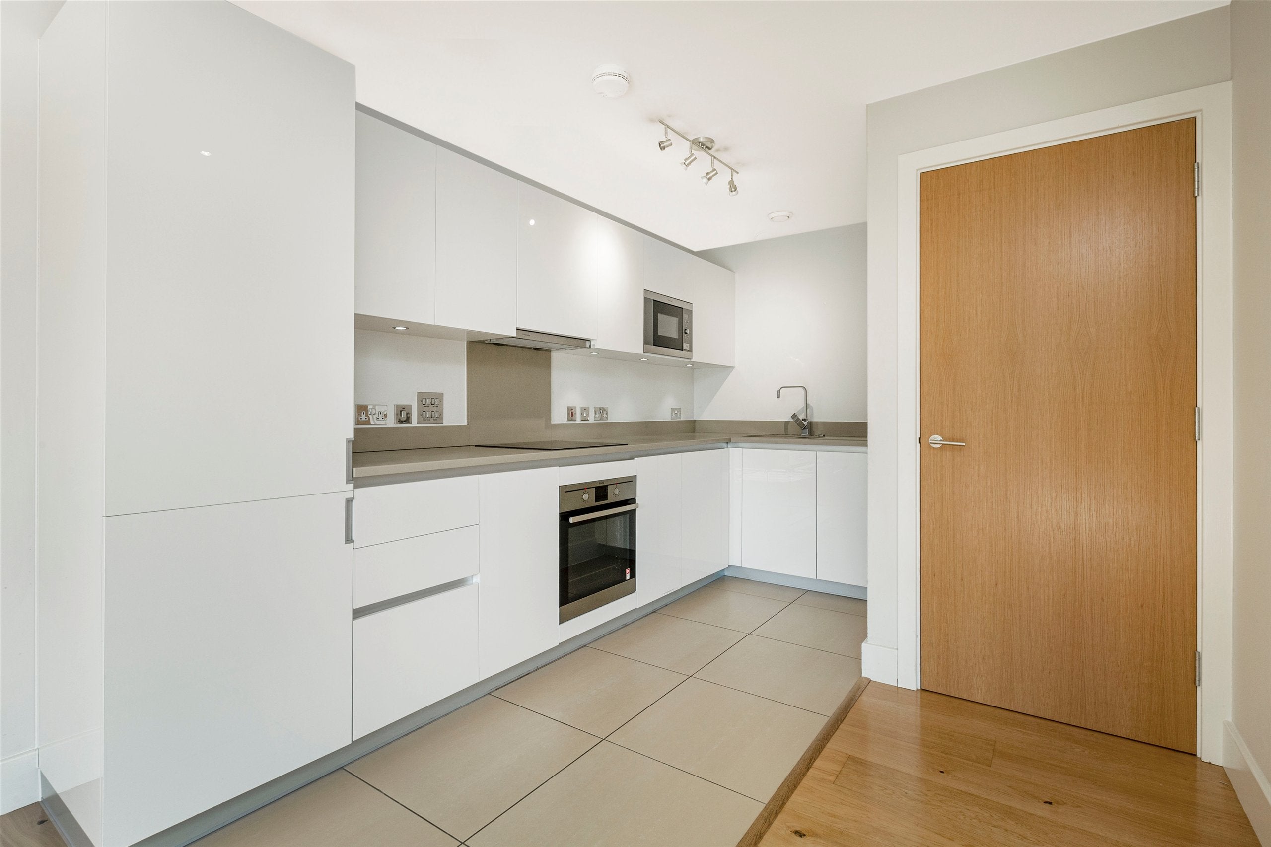 Flat South Park Road in Greater London