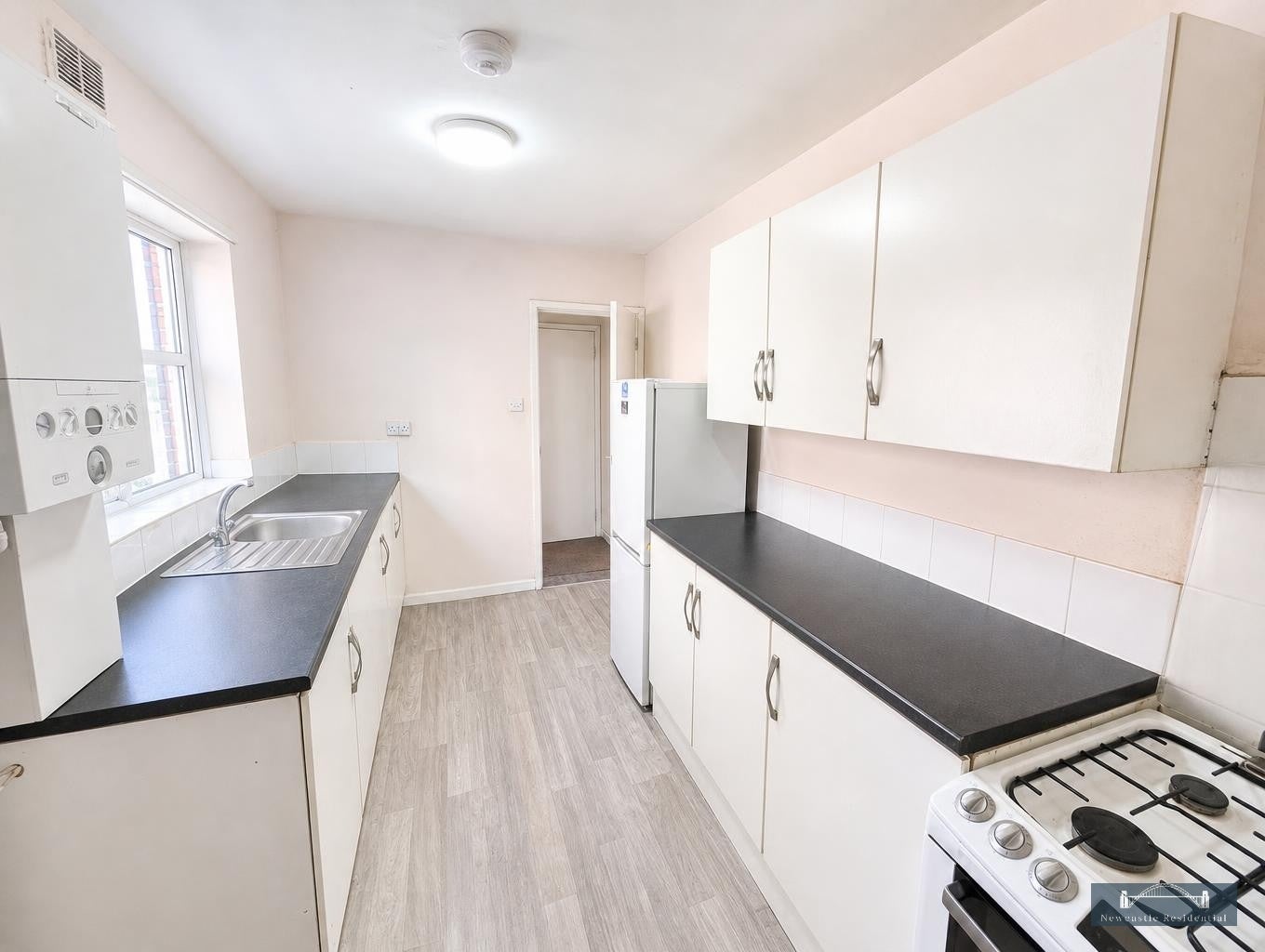 Flat Condercum Road in Newcastle upon Tyne