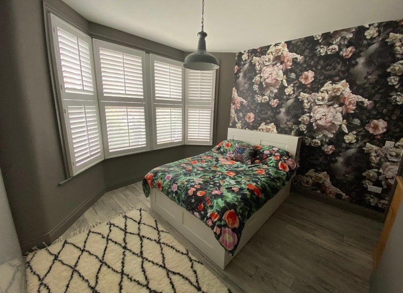 Room Blenheim Road in Greater London