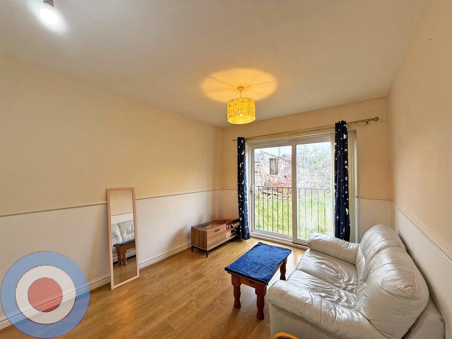 Flat Wilmslow Road in Manchester