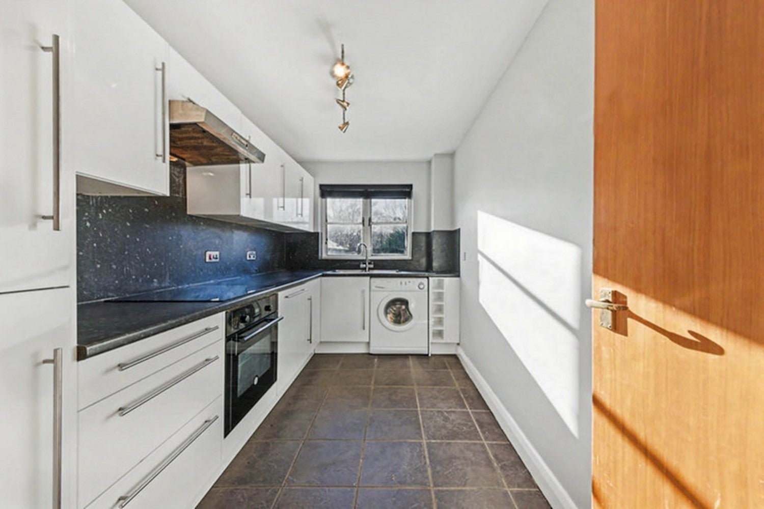 Flat St Joseph's Vale in Greater London
