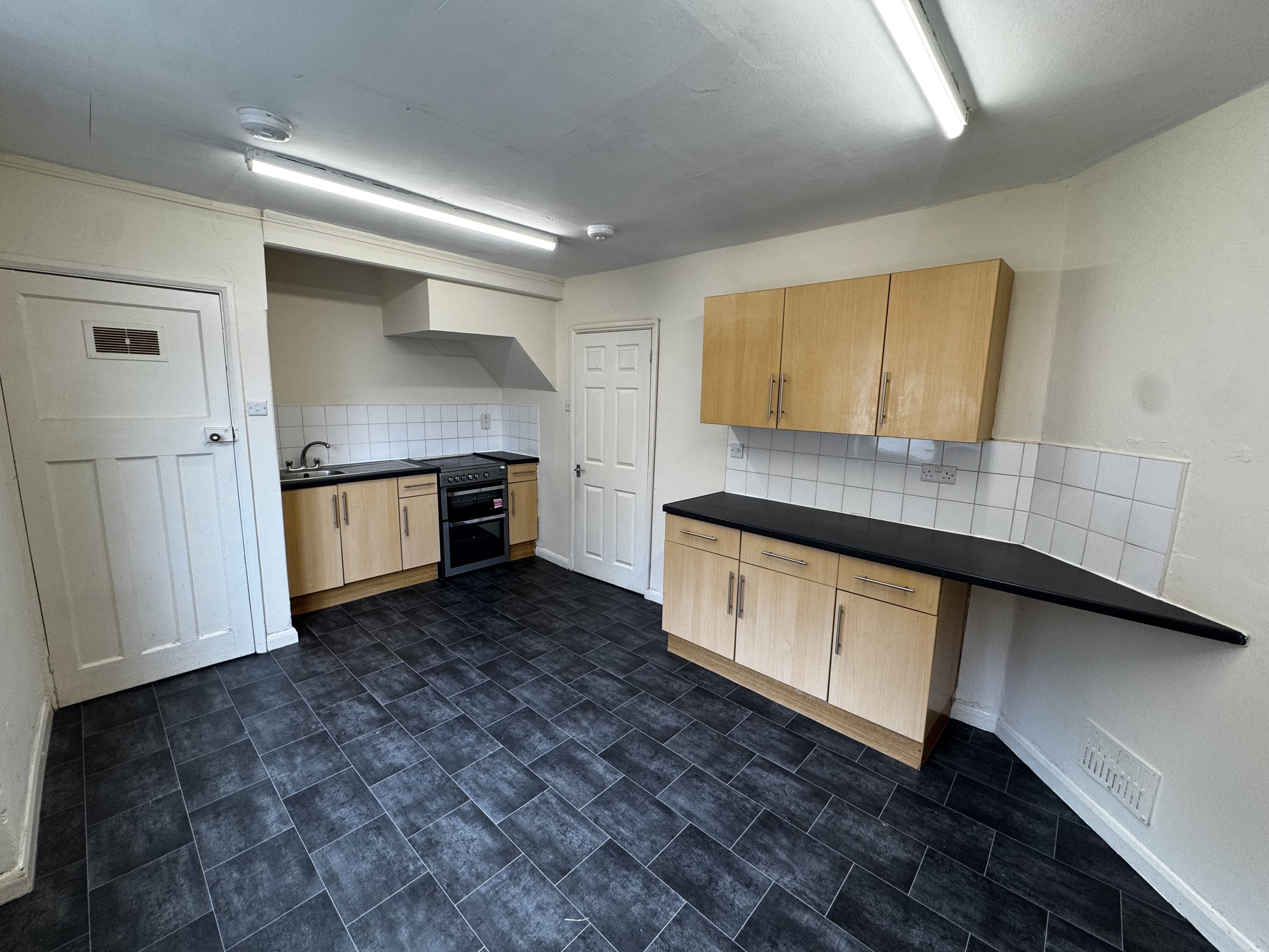 Flat Leinster Avenue in Bristol