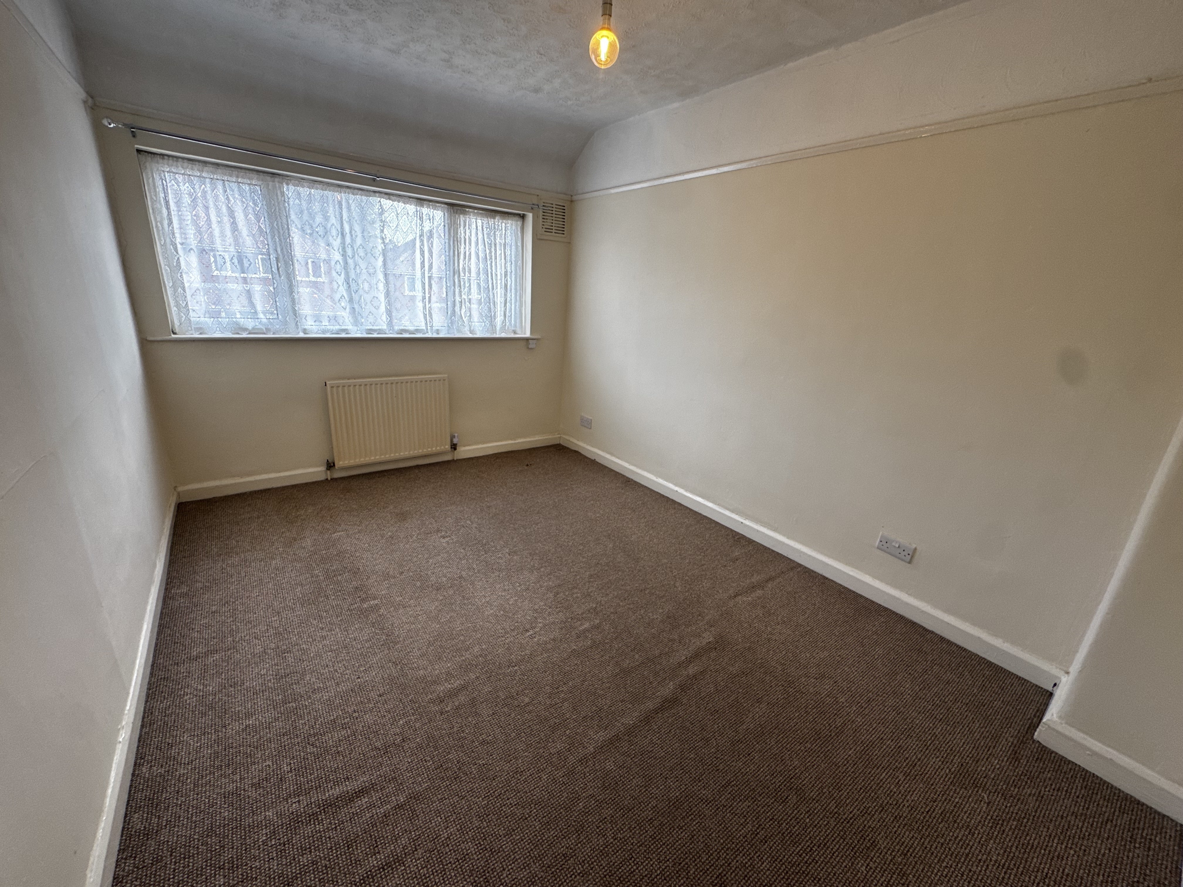 Flat Leinster Avenue in Bristol