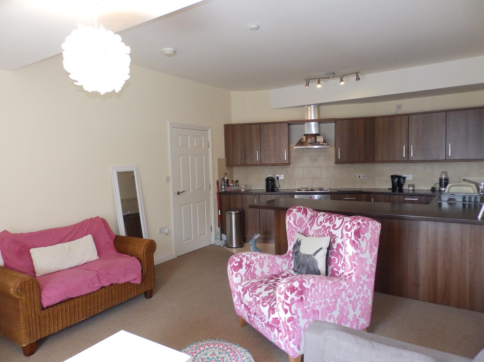 Flat Dewsbury Road in Wakefield