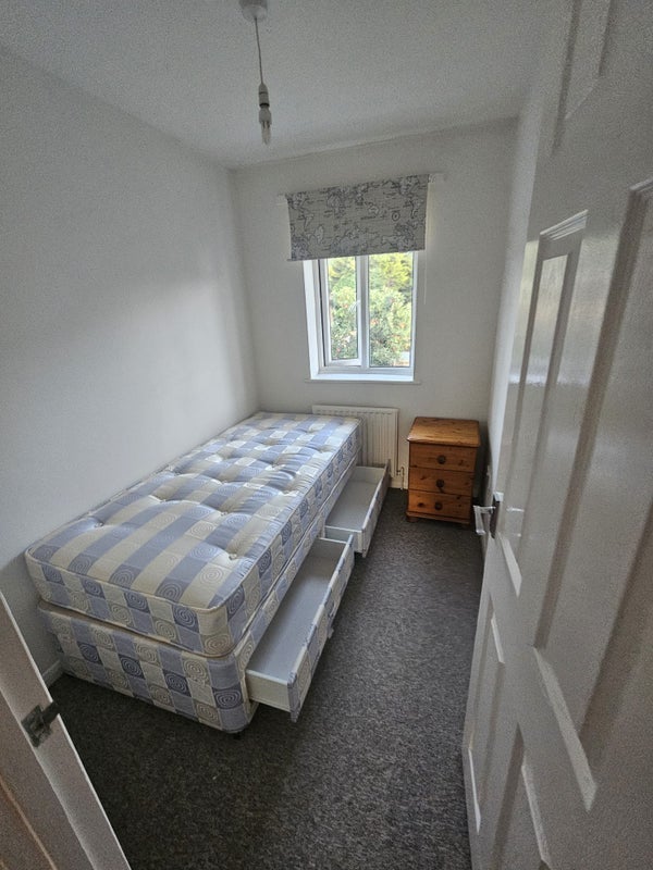 Room Wyatt Close in Huntingdonshire