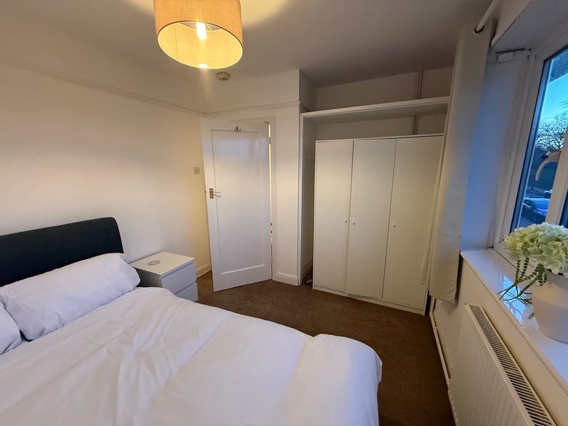 Room Cheston Avenue in Greater London