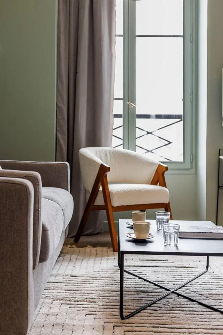 Flat Rue de Sèvres in Paris