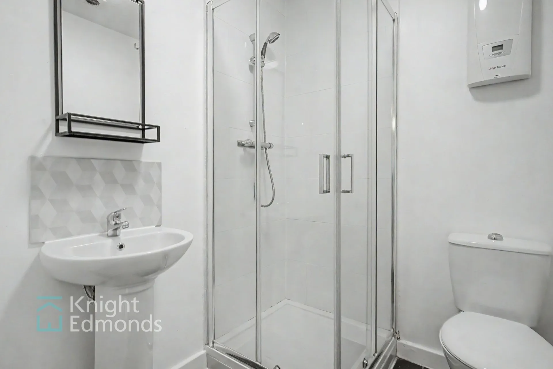 Flat Sittingbourne Road in Maidstone