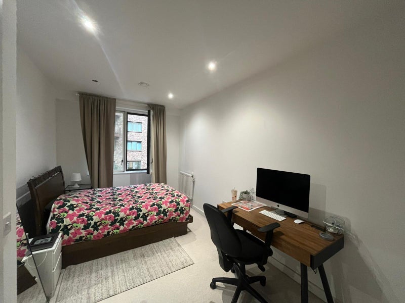 Room Frobisher Yard in Greater London