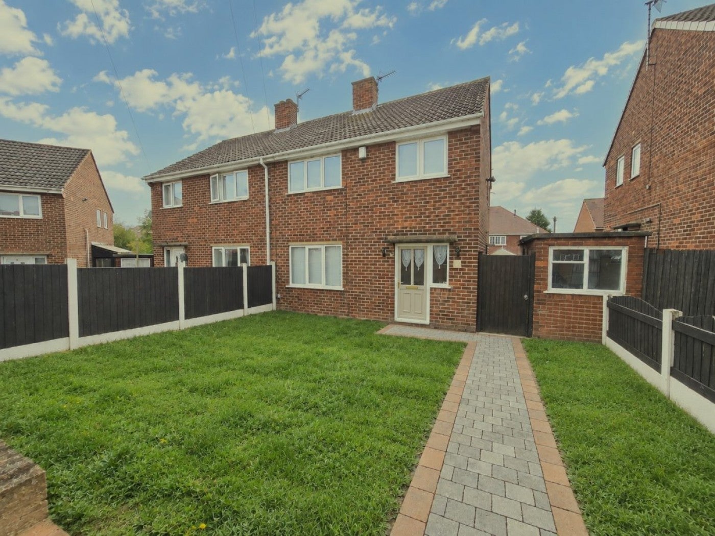 House Whinside Crescent in Thurnscoe