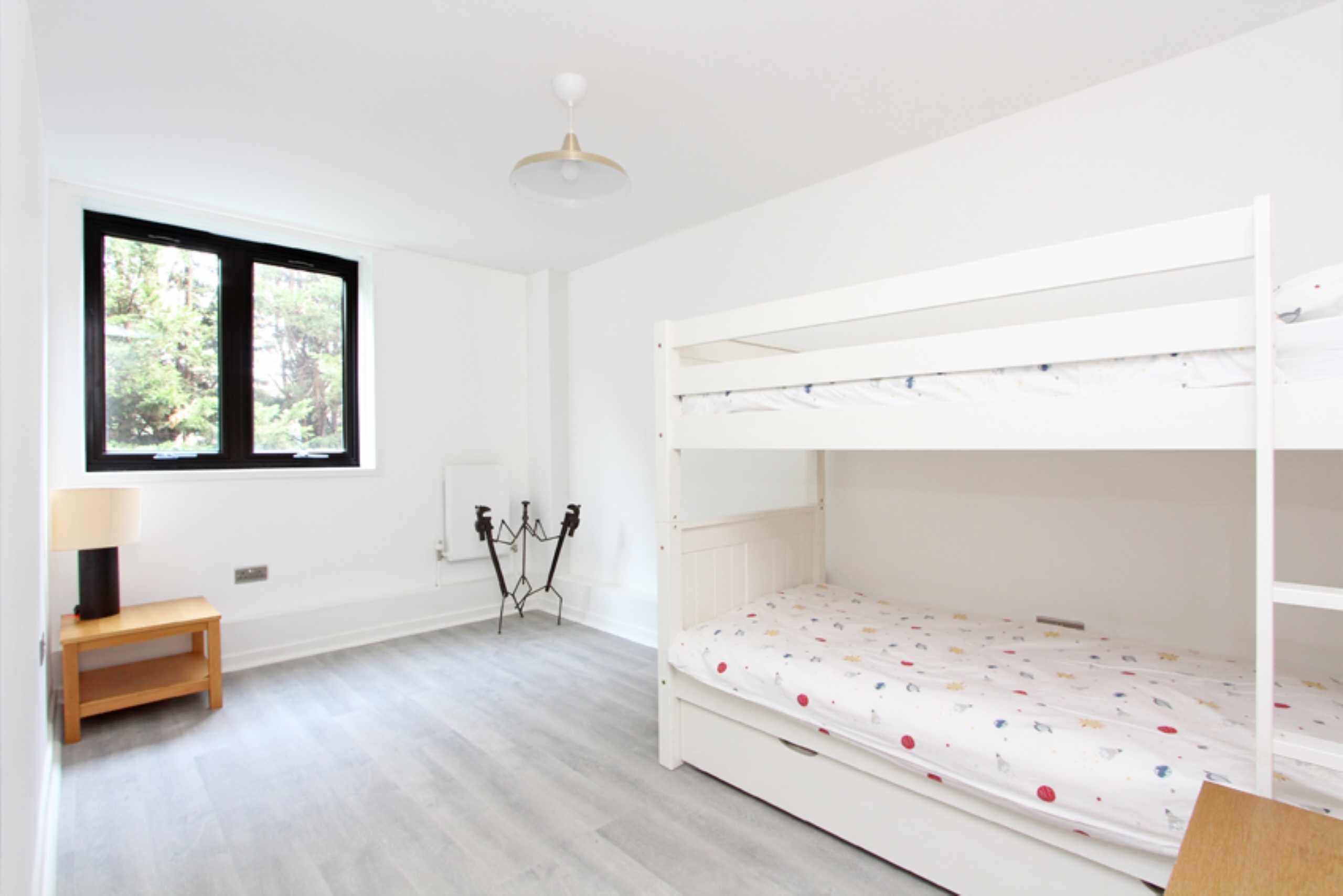 Flat Tavistock Crescent in City of Westminster