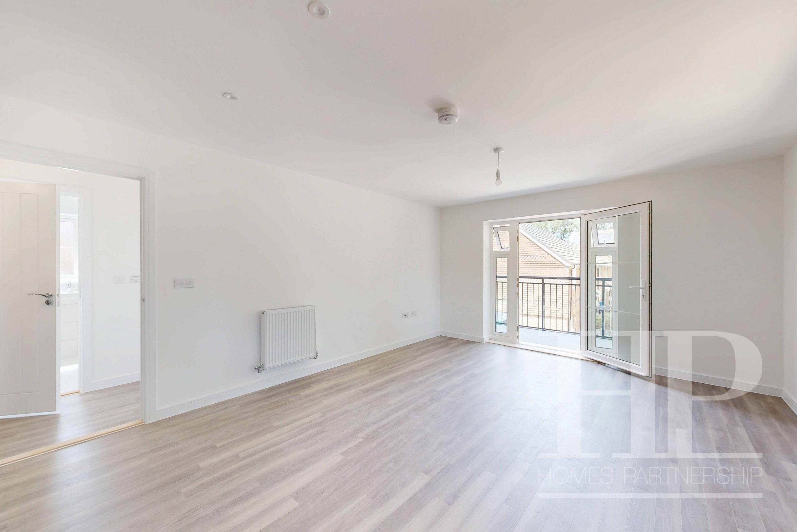 Flat Crosswater Road in Crawley