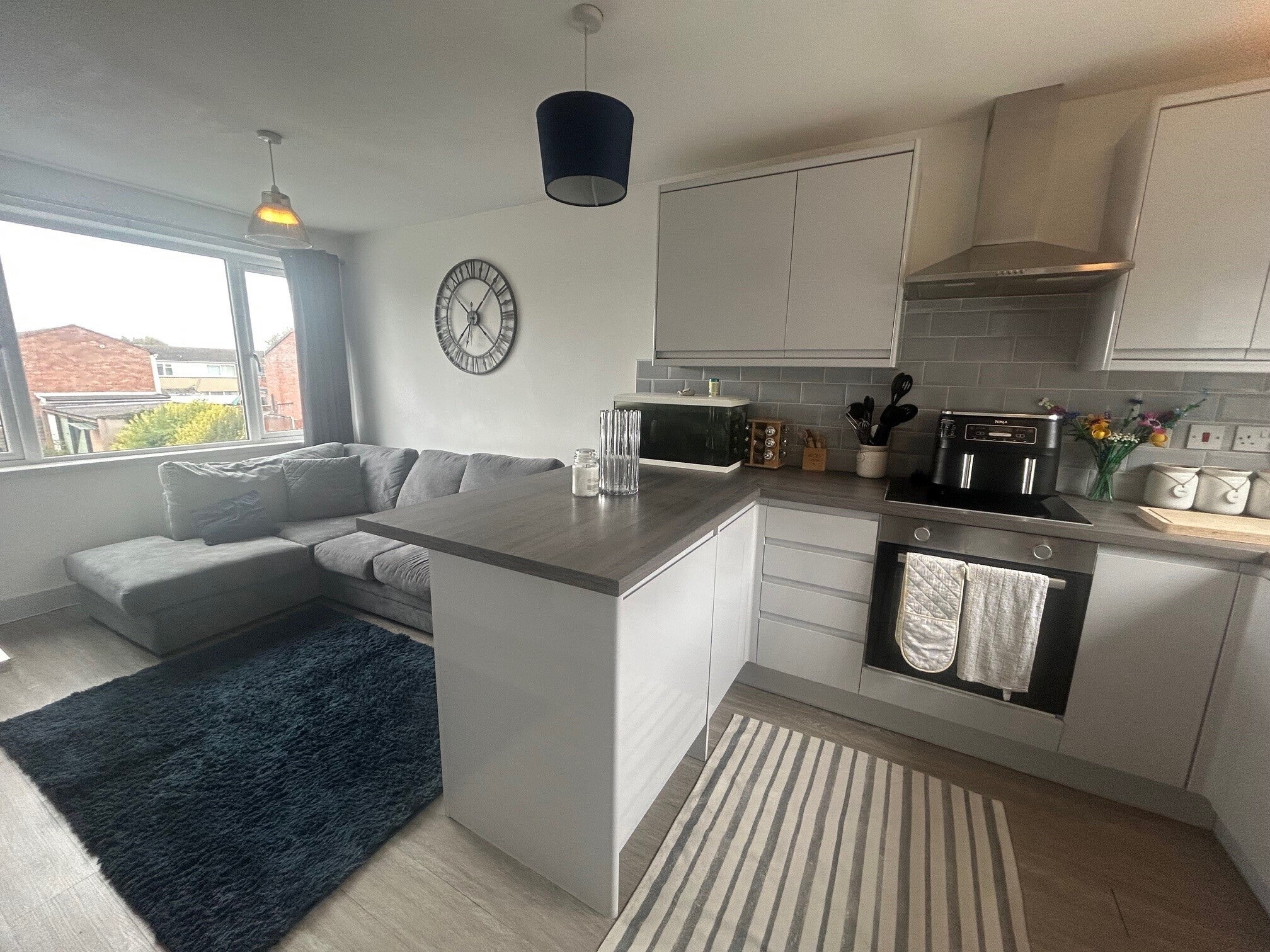 Flat Delves Crescent in North Warwickshire