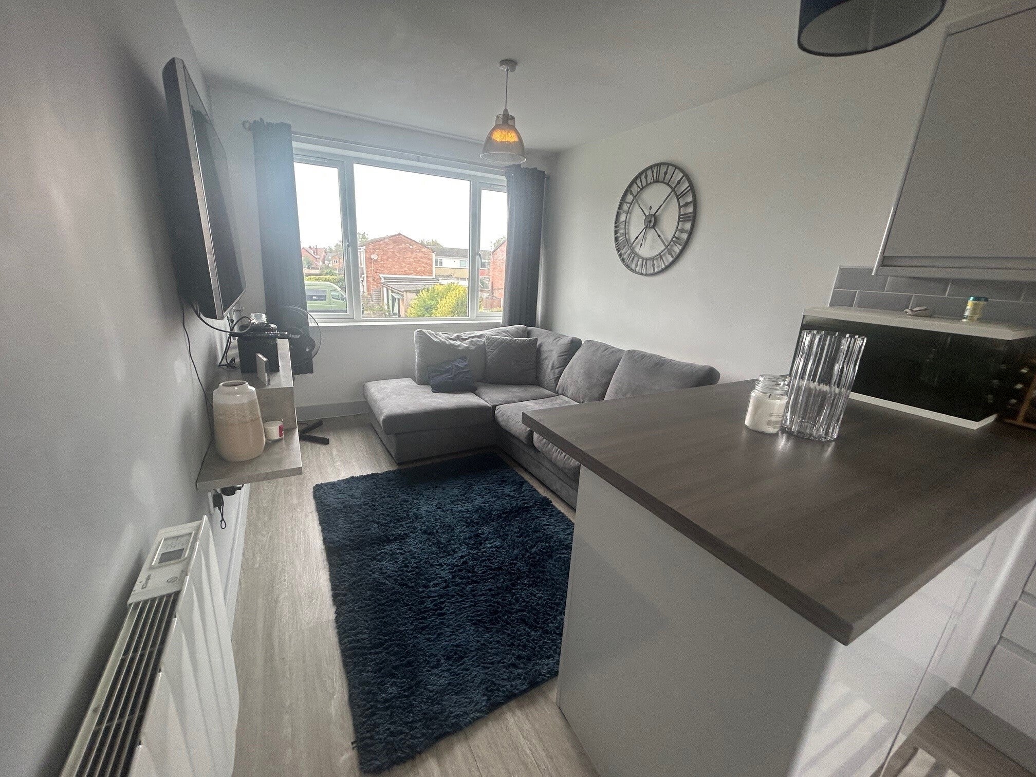 Flat Delves Crescent in North Warwickshire