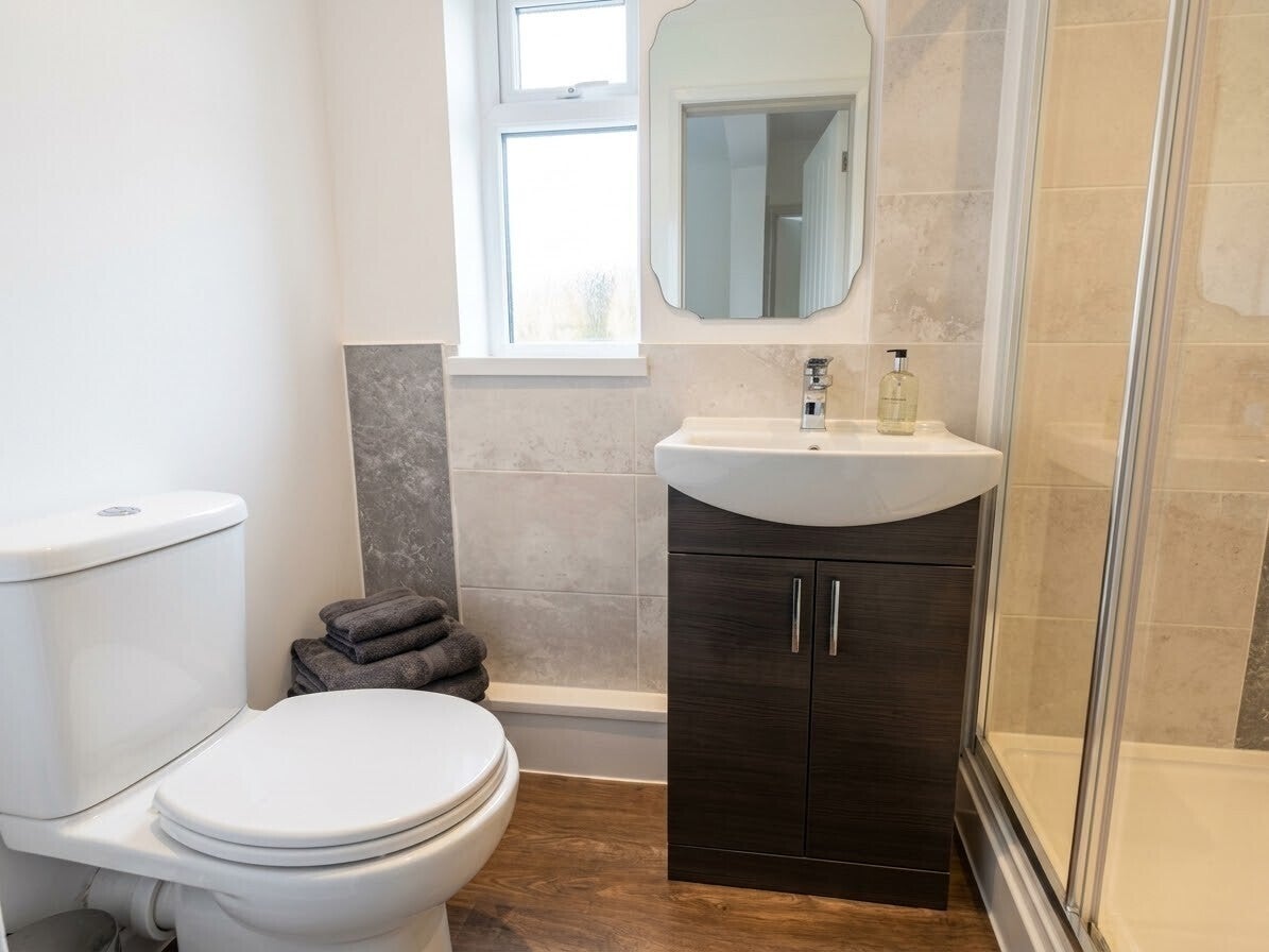Flat Delves Crescent in North Warwickshire