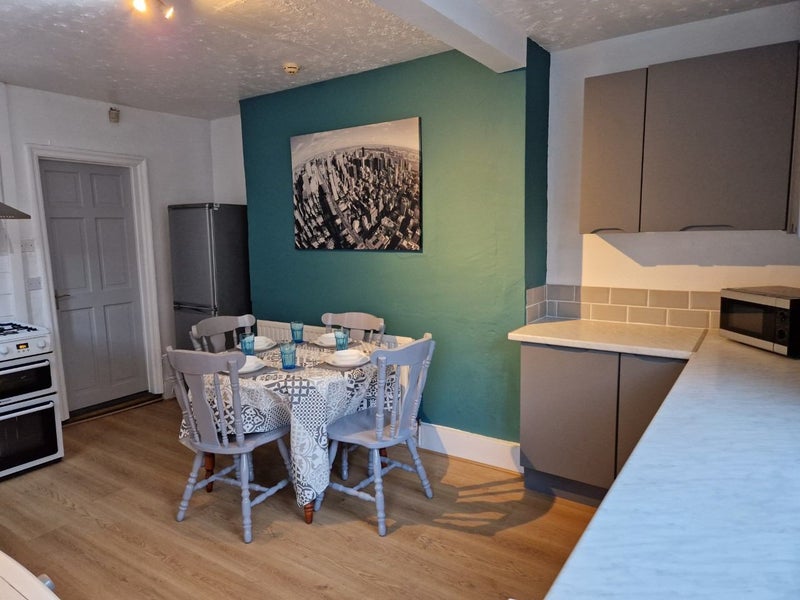 Room Alton Road in Liverpool