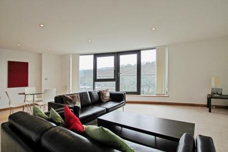 Flat Aire Close in Bradford