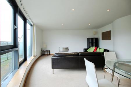 Flat Aire Close in Bradford