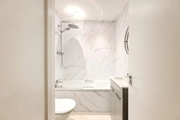 Flat Sloane Avenue in Greater London