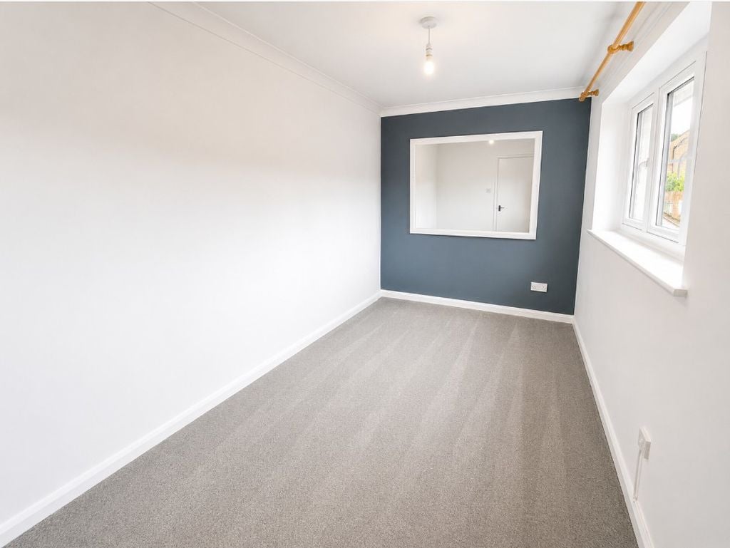 Flat New Park Road in Chichester