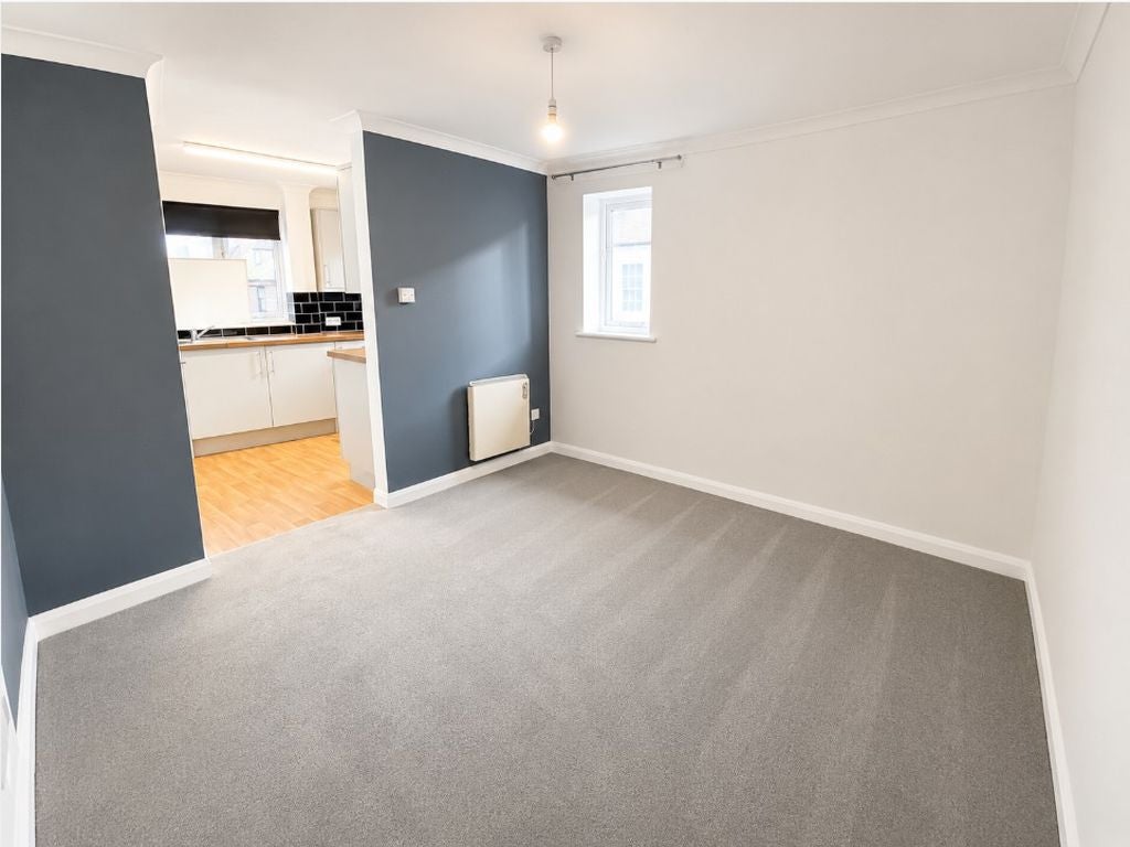 Flat New Park Road in Chichester