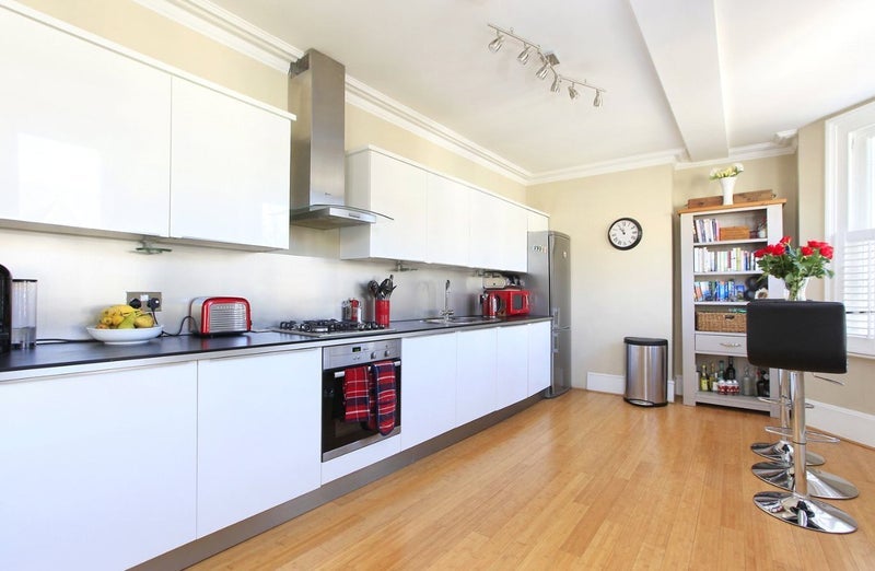 Room Lavender Hill in Greater London