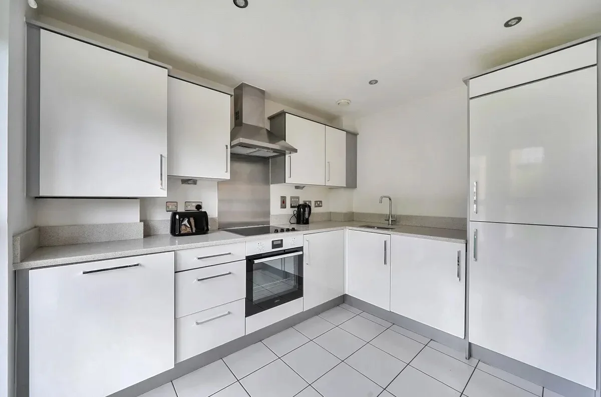 Flat Worcester Close in Greater London