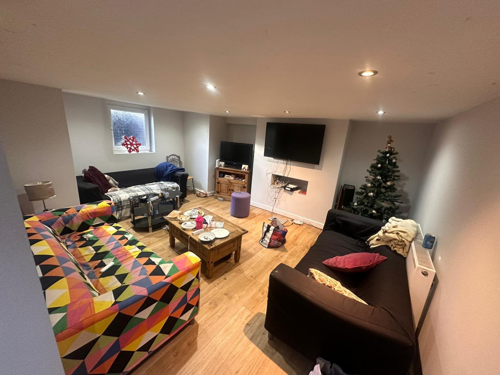 House Estcourt Terrace in Leeds