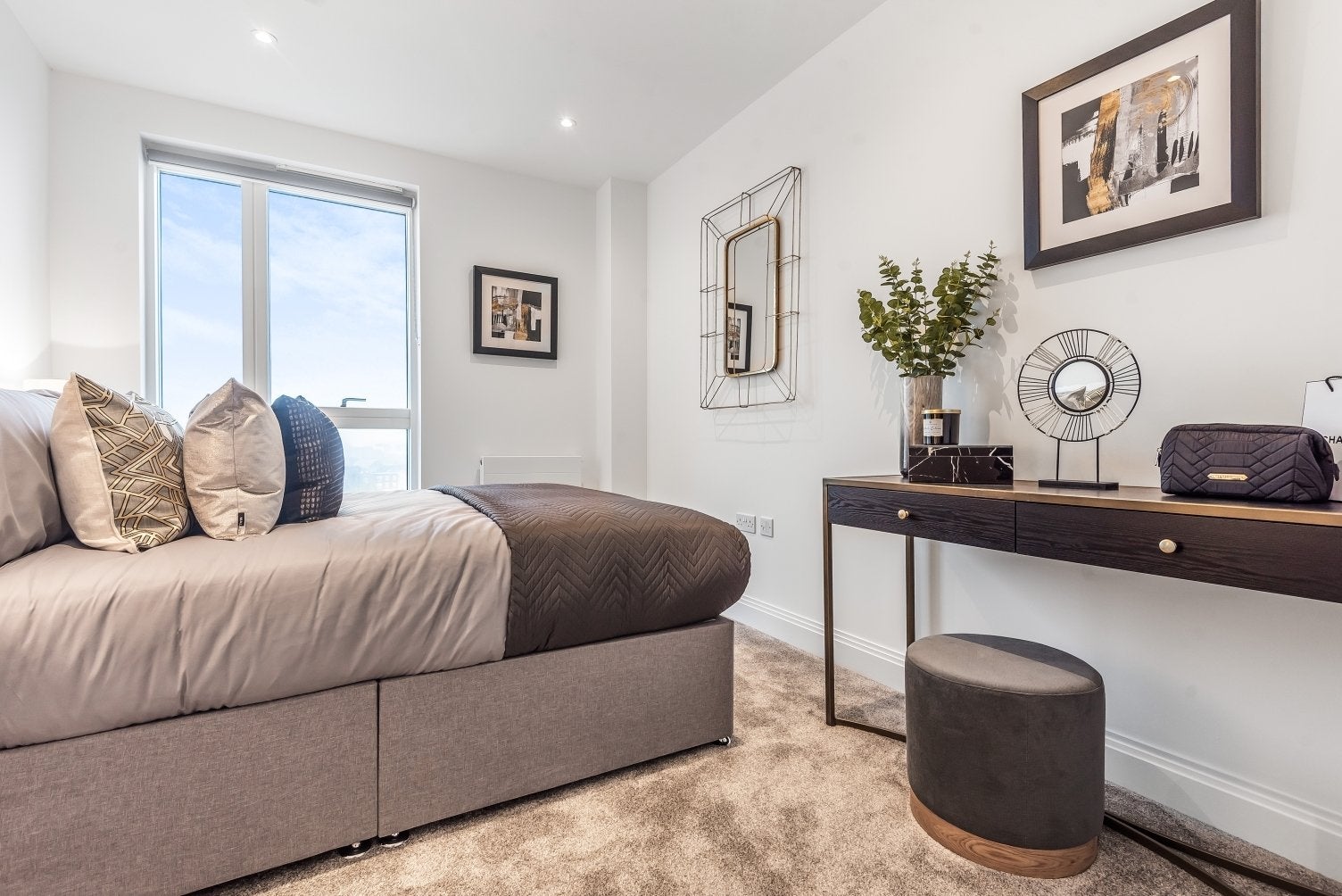 Flat Kentish Way in Greater London