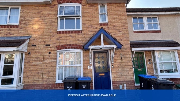 House Attlee Close in Harborough