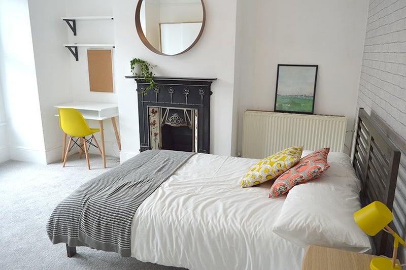 Room Leith Road in Greater London