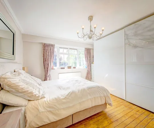 House Broom Lock in Greater London
