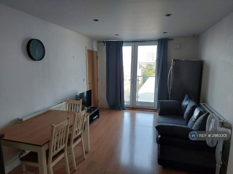 Room Beldam Way in Greater London